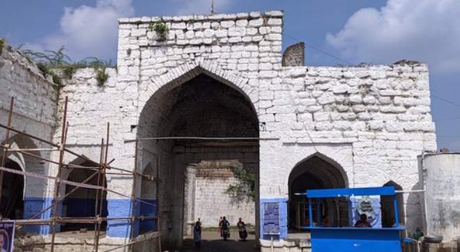 Shahapur Gate